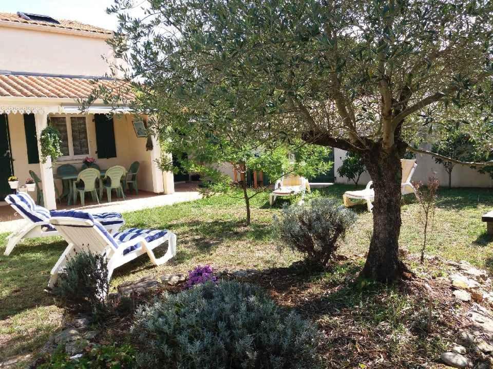 Le Clos De La Plage - Villa Vintage Avec Jardin Privatif- 500M De La Plage - 6 Personnes Dolus-d'Oléron Exterior photo